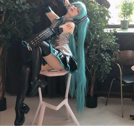 Saya Scarlet