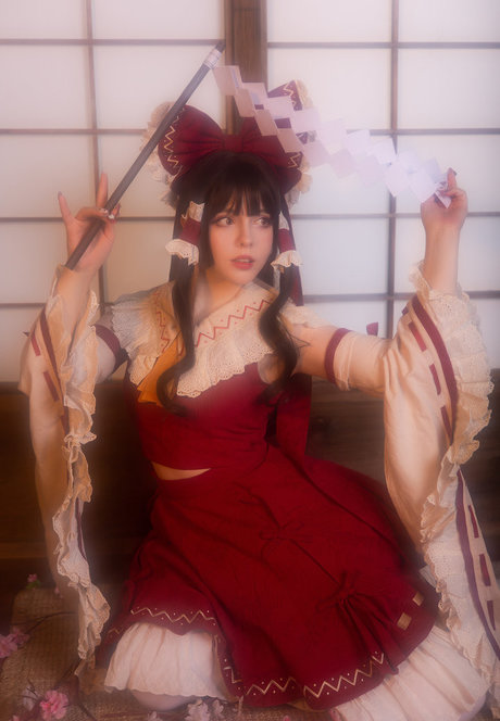 Saya Scarlet