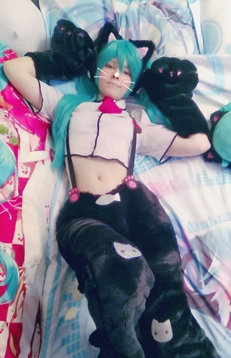 Saya Scarlet