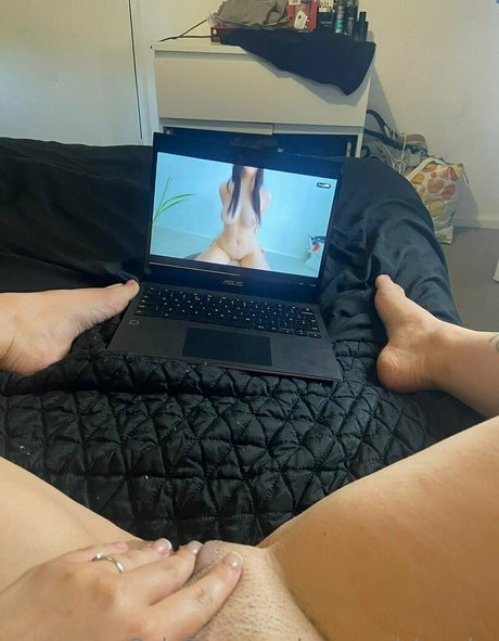 Nøgent lækket OnlyFans-billede af Avaandbrooke