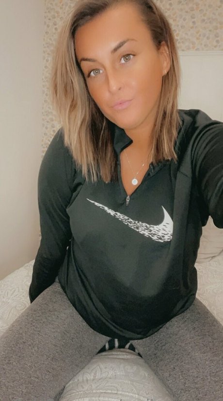 Emilyyrosee OnlyFansリークヌード写真