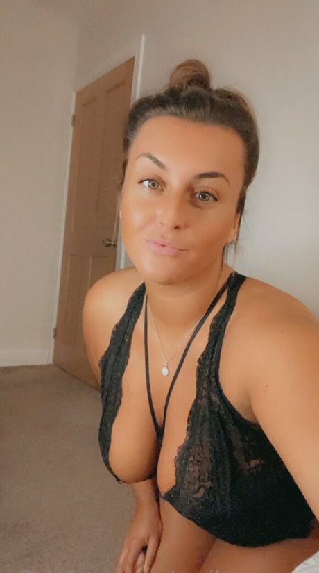 Emilyyrosee