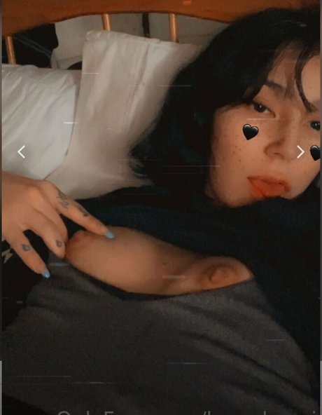 Alaston vuotanut OnlyFans-kuva Kenakenai