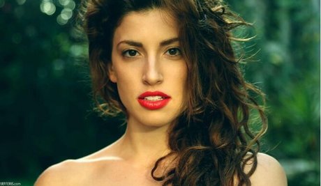 Alaston vuotanut OnlyFans-kuva Tania Raymonde
