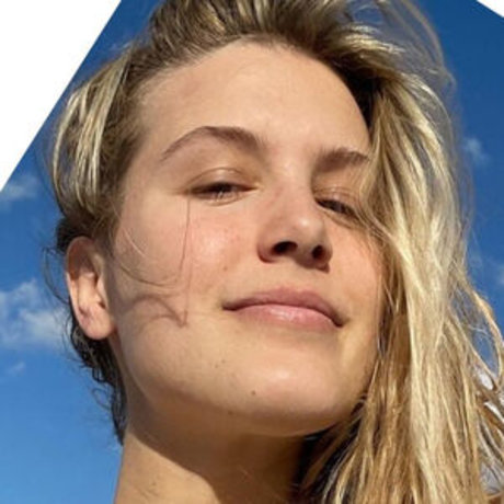 Naken läckt OnlyFans-bild av Eugenie Bouchard Ai Porn