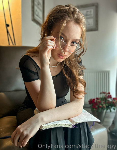 Alaston vuotanut OnlyFans-kuva Stacytherapy