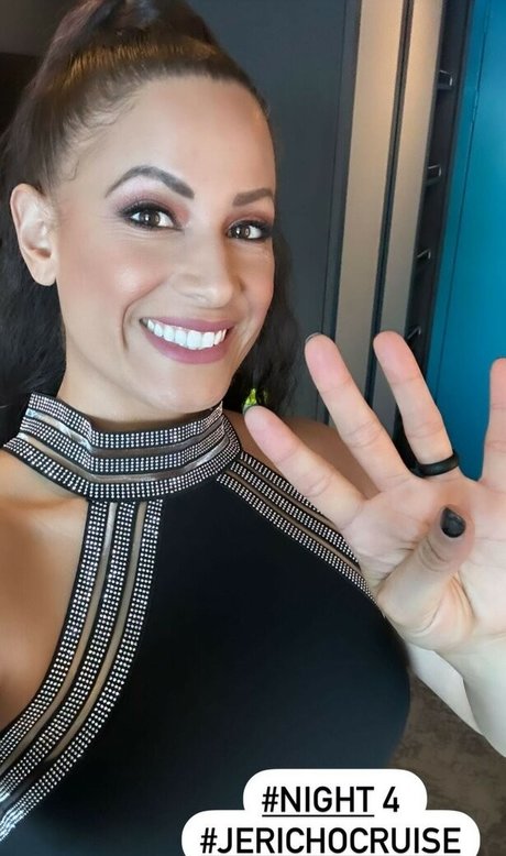 Alasti lekkinud OnlyFans-i pilt Aew Dasha Kuret