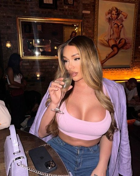 Ts Lauren Cox OnlyFansリークヌード写真