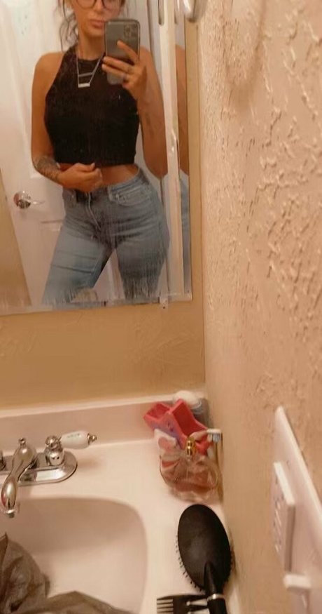 Alaston vuotanut OnlyFans-kuva Kmoney424