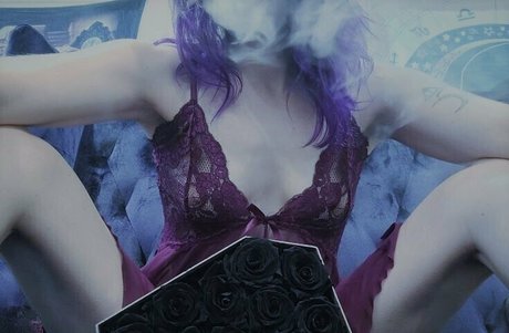 Naken lekkede OnlyFans-bilde av Flamenymph