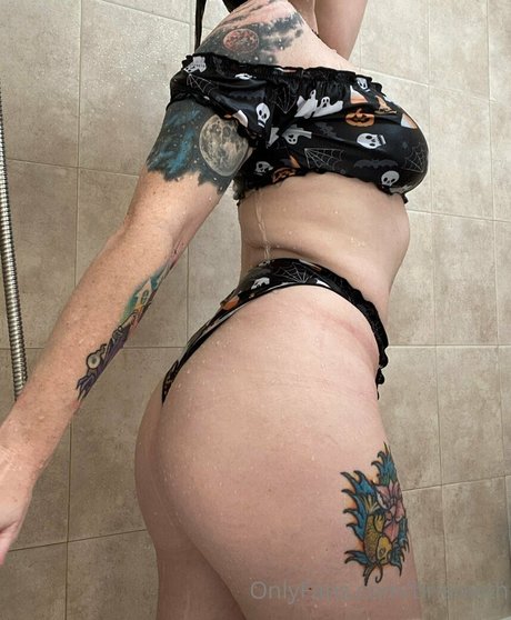 Обнаженная фотография утечки OnlyFans от Brieowth