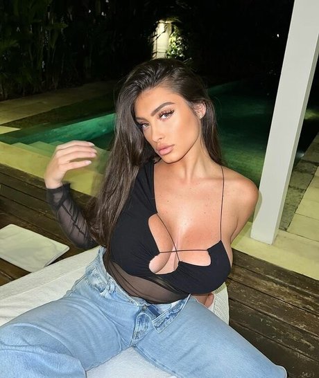 Nahá fotka uniklých OnlyFans od Rita Esposito
