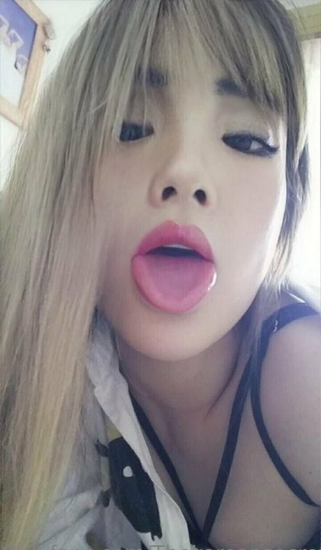 Naken läckt OnlyFans-bild av Thekoreansecretary