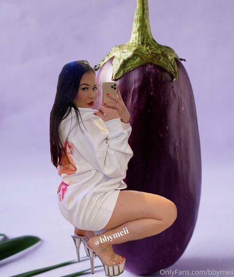 Nahá fotka uniklých OnlyFans od Bbymeii