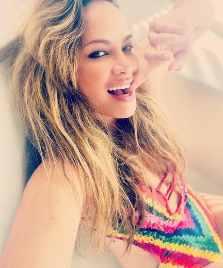 Alaston vuotanut OnlyFans-kuva Moon Bloodgood
