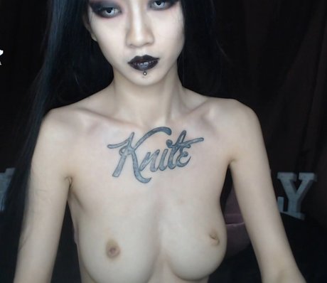 Обнаженная фотография утечки OnlyFans от Ethereally