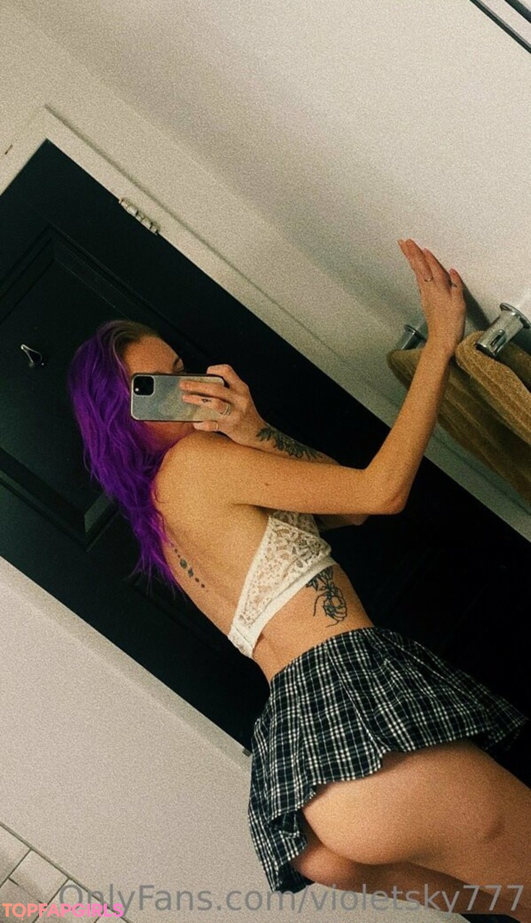 Nacktes geleaktes OnlyFans-Foto von Violetsky777 #23