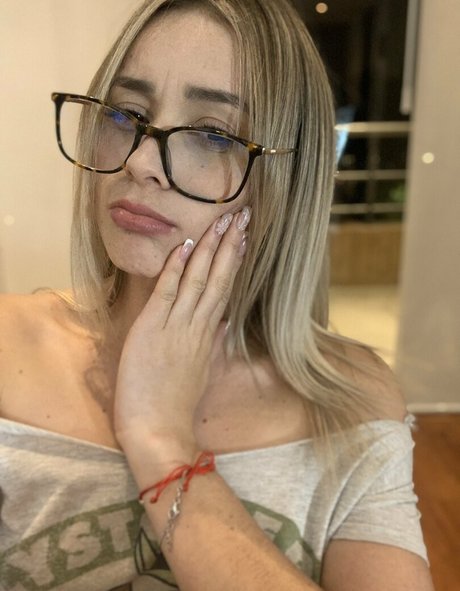 Anniewillfree