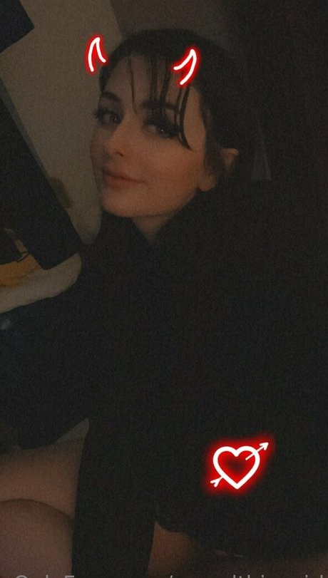 Обнаженная фотография утечки OnlyFans от Yosadthiccgirl