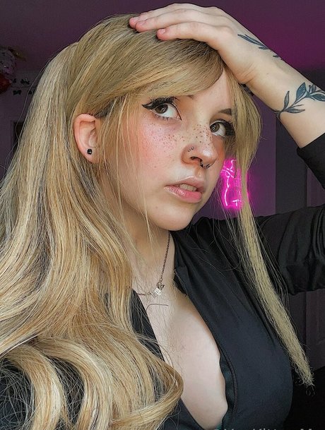 Nahá fotka uniklých OnlyFans od Youkittenme