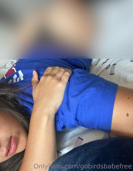 Naakte gelekte OnlyFans-foto van Gobirdsbabefree