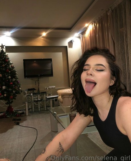 Selenagirl