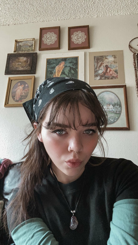 Nikkiinatural