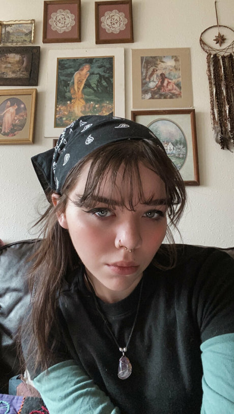 Nikkiinatural