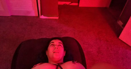Naken lekkede OnlyFans-bilde av Elainagregory