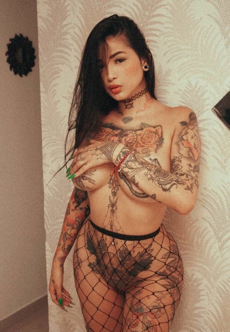 Nahá fotka uniklých OnlyFans od Julietta Gibson
