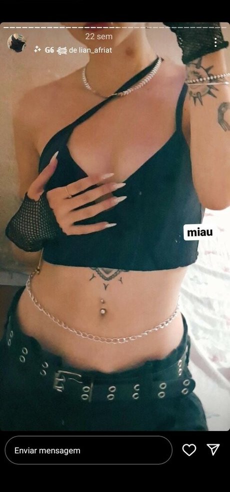 Nahá fotka uniklých OnlyFans od Sah Santtos