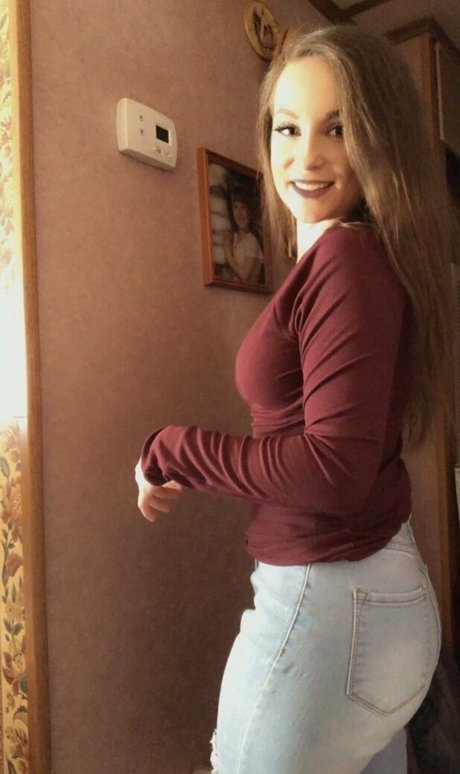 Alaston vuotanut OnlyFans-kuva Brunetteheadbaddie