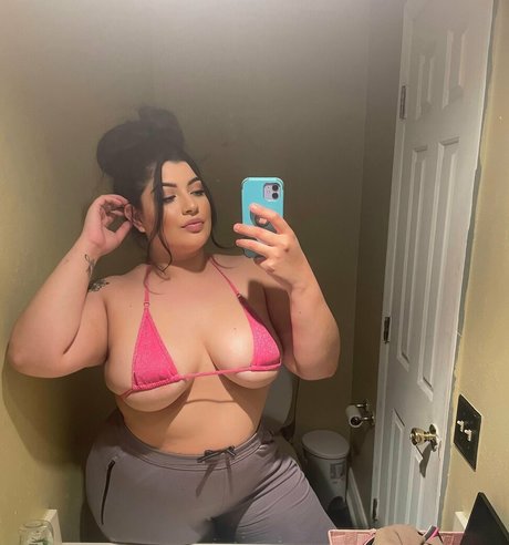 Foto desnuda filtrada de OnlyFans de Iamyummyyamss
