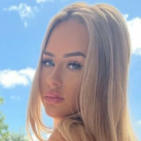 Nahá fotka uniklých OnlyFans od Rosierendallx
