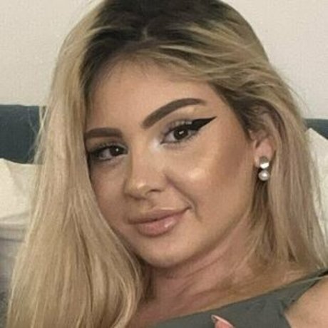 Analiabigbuttfree
