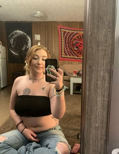 Naken lekkede OnlyFans-bilde av Autumnb99