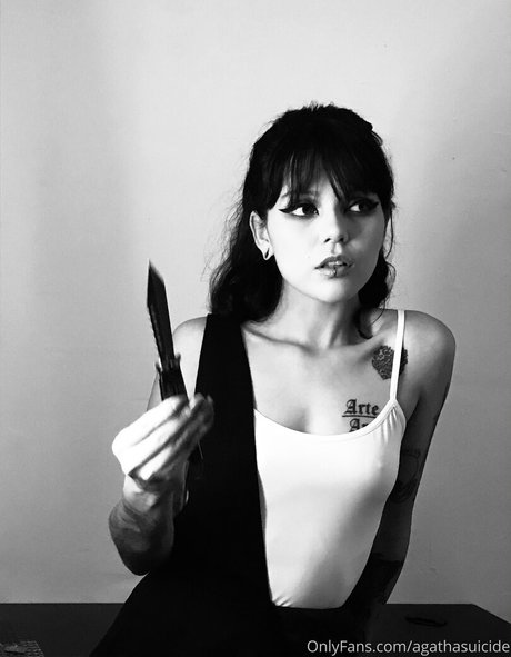 Naken lekkede OnlyFans-bilde av Blvckchxrry