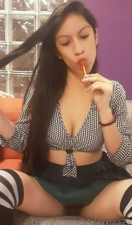Foto desnuda filtrada de OnlyFans de Alexxiaa25