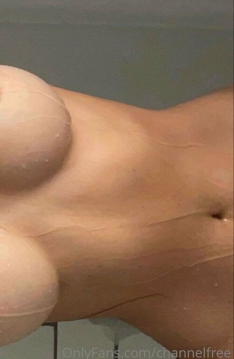Naken lekkede OnlyFans-bilde av Bigassbootybabez