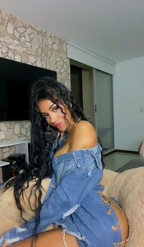 Laura Saenz