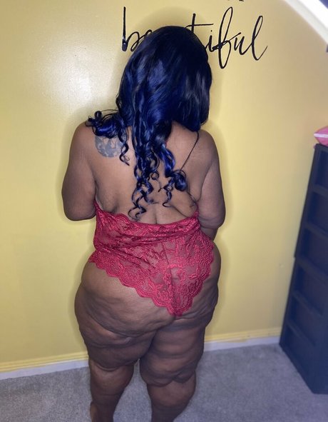 Cheekiifemme