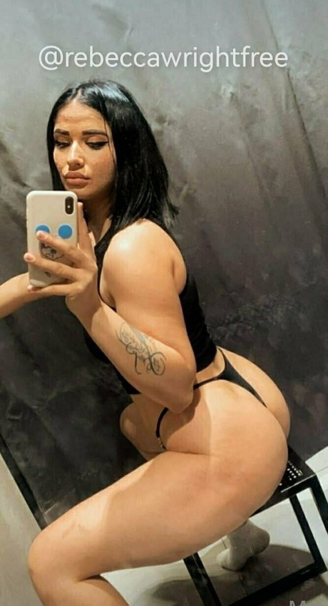 Naakte gelekte OnlyFans-foto van Kattyok