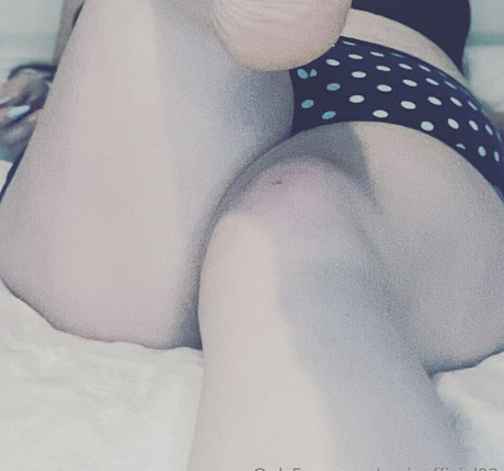Rosieofficial02