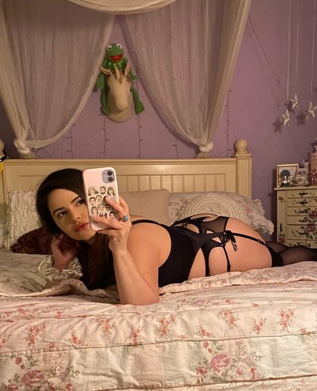 Nahá fotka uniklých OnlyFans od Vanessinator