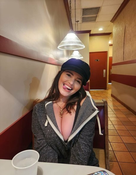 Vanessinator