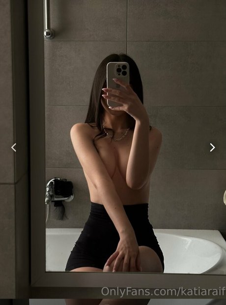 Katiaraif  nude leaked OnlyFans photo