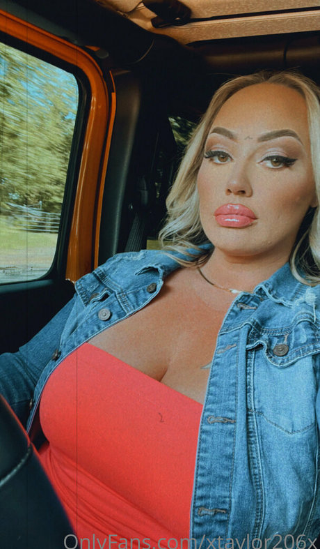 Naken läckt OnlyFans-bild av Xtaylor206x