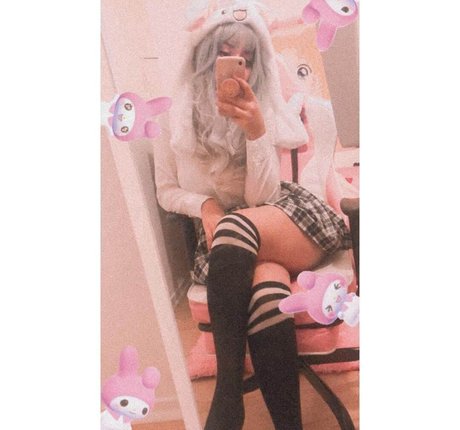 Naakte gelekte OnlyFans-foto van Babymelini