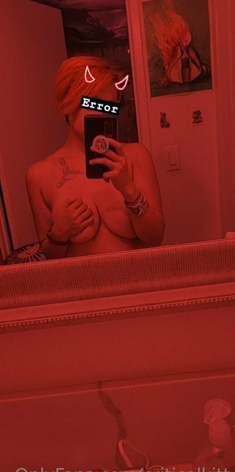 Alaston vuotanut OnlyFans-kuva Criticalkitt