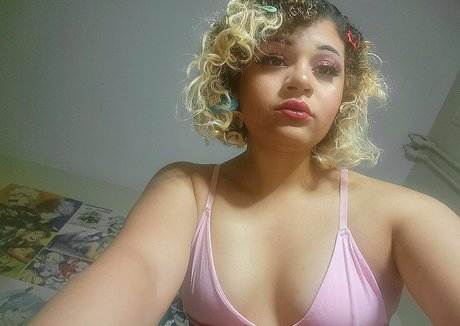 Photo nue de fuite OnlyFans de Moregelly